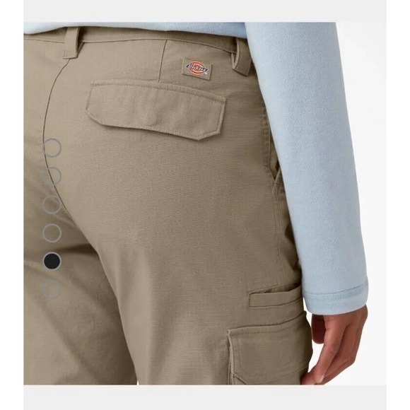 Dickies Women's Ripstop Cargo Shorts‎ -size 10/30 DSRT Sand MSRP$37.99 - Picture 3 of 7